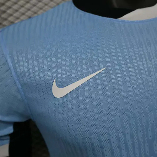 Camiseta de Fútbol 2024 Versión Jugador Uruguay Local AAA calidad fan — view 4
