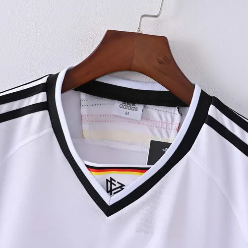 1998 Retro Deutschland Heim-Soccer-Trikot Fußballtrikot AAA Fan-Qualität — view 3