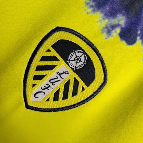 2022/2023 Leeds United Auswärts Fußballtrikot — view 6