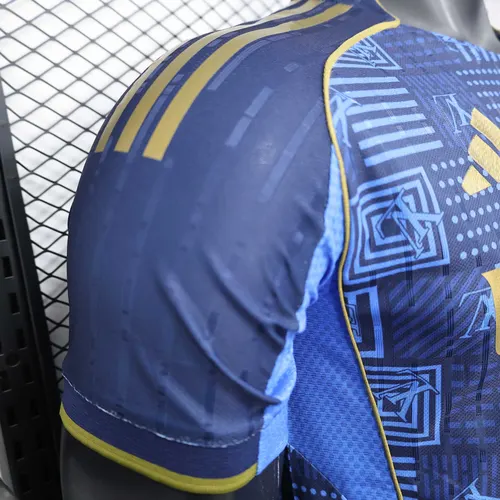 Camisa Real Madrid Versão Jogador Edição Especial 18 2025/2026  — view 6