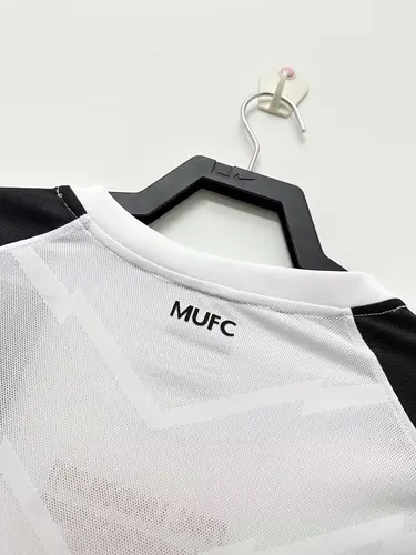 2010/2011 Retro Manchester United Auswärts Fußballtrikot AAA fan-gradät — view 10