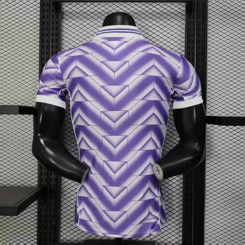 Camisa de Futebol Versão Jogador Real Madrid Edição Especial 53 2025/2026  — view 2