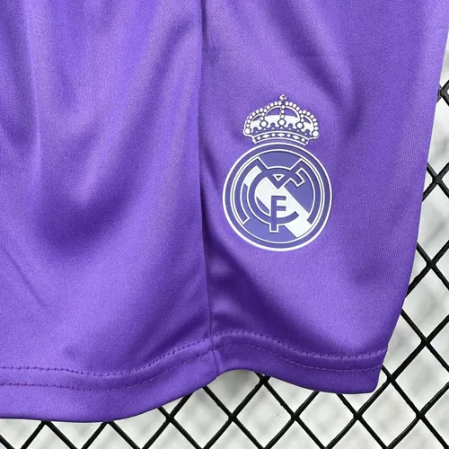 2016/2017 Retro Real Madrid Away Football Shirt  Kids Size — view 9