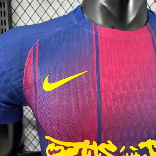 Camisa de Futebol Home Collab Barcelona x Travis Scott Versão Jogador 2025/2026  — view 4