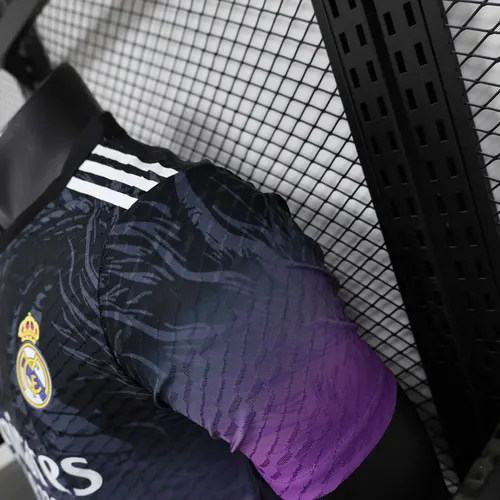 Maillot de football Real Madrid Édition Spéciale 43 Version Joueur 2025/2026  — view 7