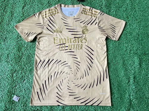 2025/2026 Camiseta de Fútbol de Entrenamiento del Real Madrid  — view 1