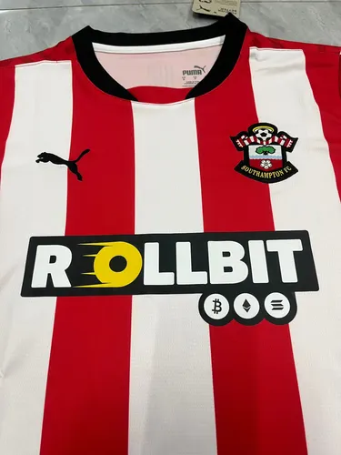 2024/2025 Southampton Camisa Principal  — view 3
