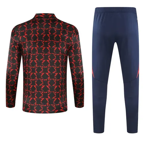 2024/2025 Manchester United Half-Pull Trainingsanzug Rot-Schwarz bedruckt Fußballtrikot  Set — view 2