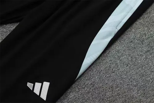 2024/2025 Real Madrid Halb-Reißverschluss Trainingsanzug weißes Set — view 10