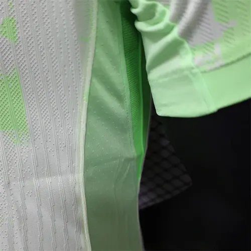 2024/2025 Spielerversion Barcelona Drittauswärts Coldplay Moon Music Trikot  — view 8