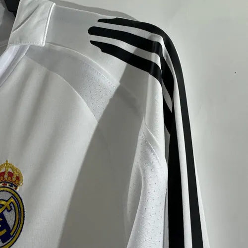 2005/2006 Retro Long Sleeve Real Madrid Home Soccer Jersey  — view 4