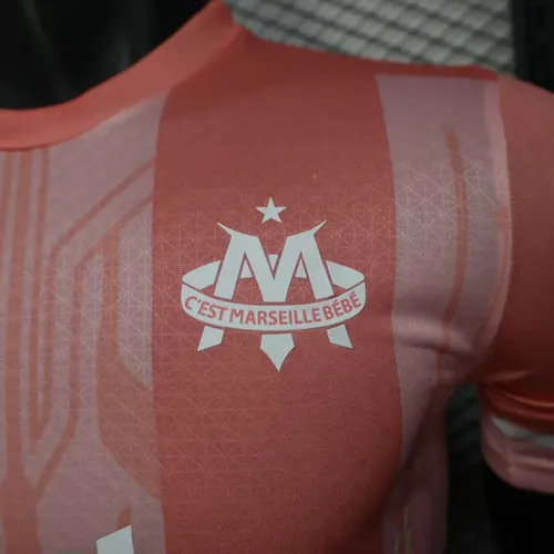 2025/2026 Maillot de football version joueur édition spéciale rose de l'Olympique de Marseille  — view 5