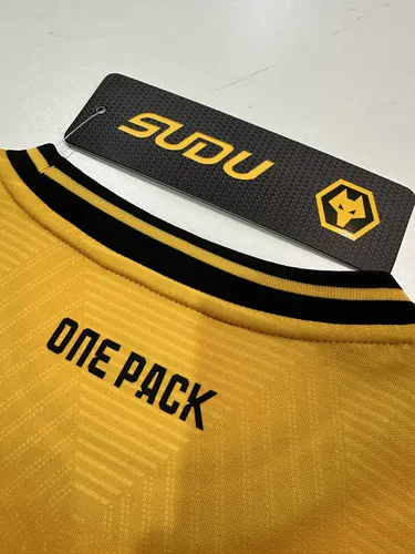 Maillot de football domicile 2024/2025 Wolverhampton Wanderers  — view 6