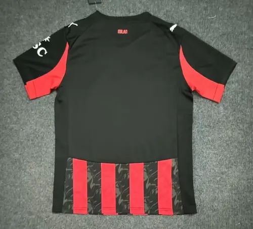 2025/2026 AC Milan Domicile Maillot de football landaise — view 2