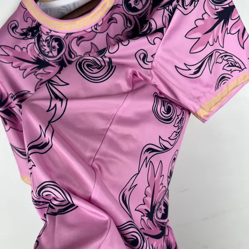 2024-2025 Itália Camisa de Futebol Rosa Edição Especial — view 7