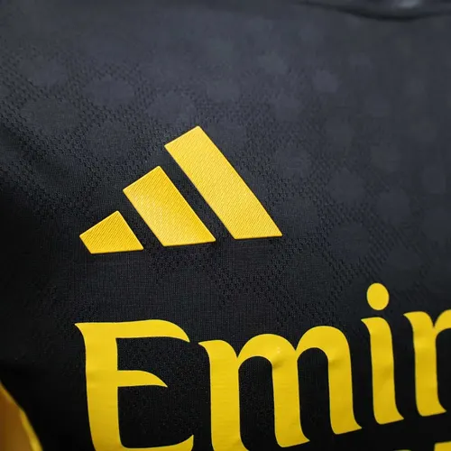 2025/2026 Player Version Real Madrid Special Edition Black and Gold Football Jersey  — view 4