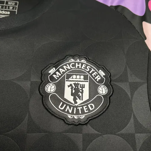 2024/2025 Manchester United Pre-match training Jersey  — view 5