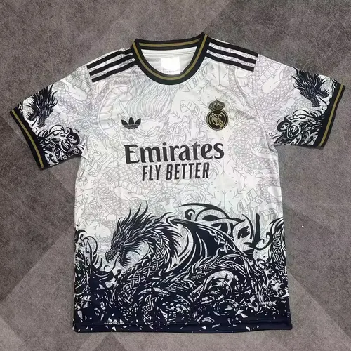 2025/2026 Real Madrid Édition Spéciale 15 Maillot de football  — view 1