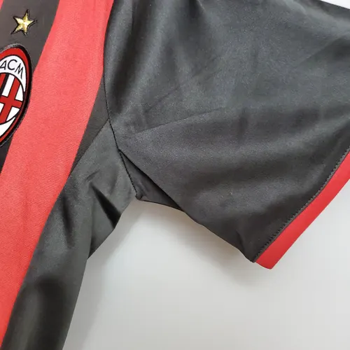قميص كرة قدم AC Milan الكلاسيكي داخل الأرض 2009/2010 جودة تايلاندية — view 8