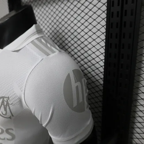 2026/2027 Player Version Real Madrid 125th Anniversary Edition White Football Jersey   — view 4