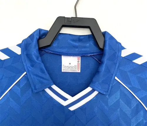 1986/1987 Retro Real Madrid Auswärts Fußballtrikot  — view 3
