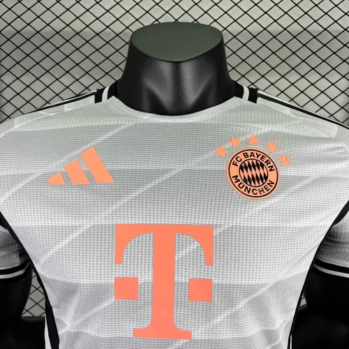 2025/2026 Spielerversion Bayern München drittes Auswärts-Fußballtrikot  — view 3