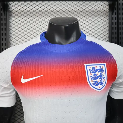 2025/2026 Versión Jugador Inglaterra Local Camiseta de Fútbol  — view 3