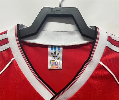 1988/1990 Retro Manchester United Home Football Shirt  — view 3