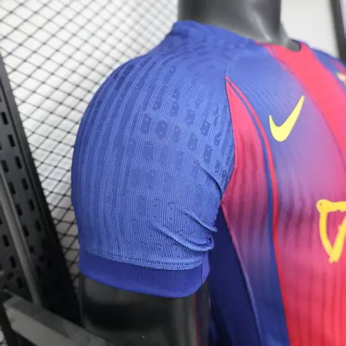 2025/2026 Spielerversion Barcelona Heim Derby Sonderedition Fußballtrikot  — view 6