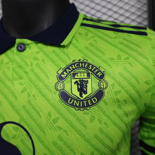 2025/2026 Spielerversion Manchester United Sonderausgabe Fußballtrikot AAA fan-gradät — view 4