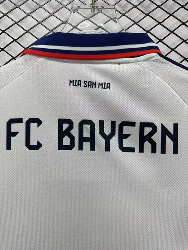 2026/2027 Bayern München Auswärts Fußballtrikot   — view 9