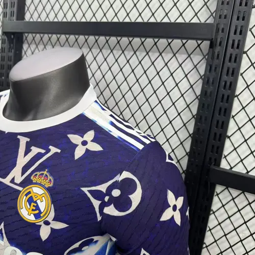 2025/2026 Spielerversion Real Madrid Sonderausgabe 37 Fußballtrikot  — view 7