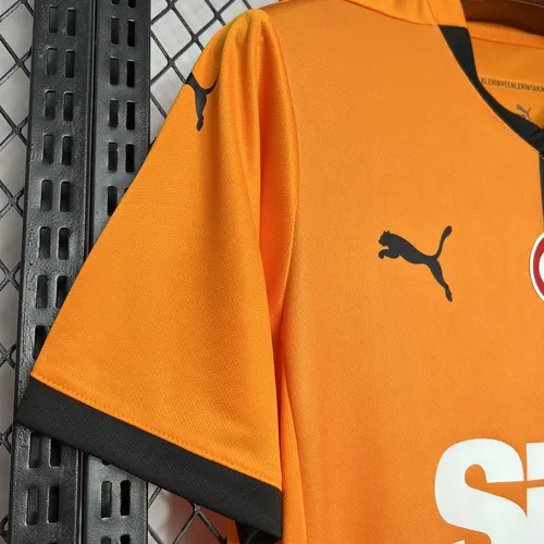2024/2025 Galatasaray Home Football Shirt  — view 5