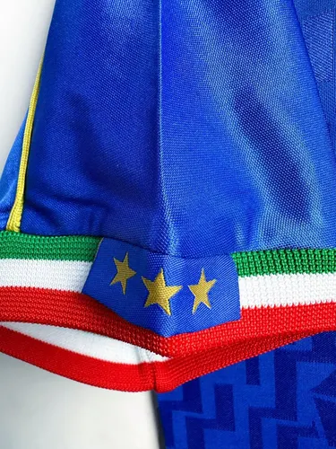 1995 Retro Italy Home Soccer Shirt  — view 8