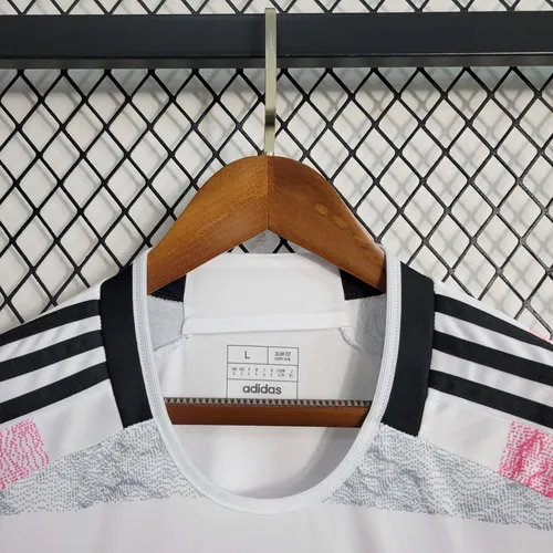 Camiseta de fútbol visitante de la Juventus 2023/2024  — view 4