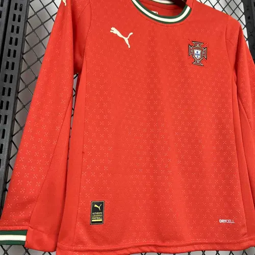 2025/2026 Long Sleeves Portugal Home Football Shirt  Kids Size — view 3