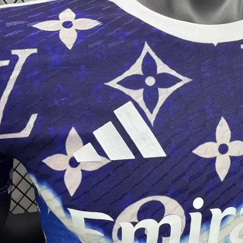 2025/2026 Spielerversion Real Madrid Sonderausgabe 37 Fußballtrikot  — view 4