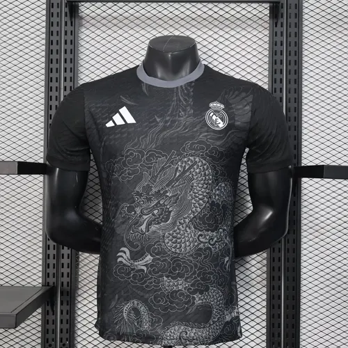 2025/2026 Camiseta de fútbol Real Madrid Edición Especial 32 Versión Jugador  — view 1