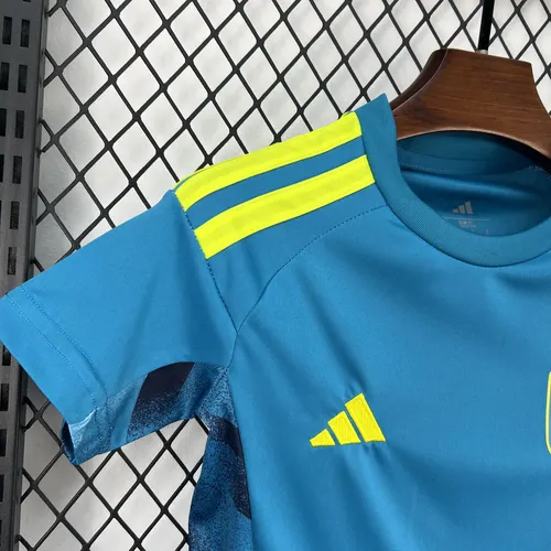 2026 Spain National Team Goalkeeper Football Shirt  Kids Size — view 4