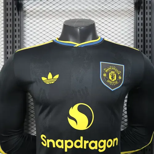 2025/2026 Manga Larga Versión Jugador Manchester United Tercera Camiseta de Fútbol Visitante  — view 3