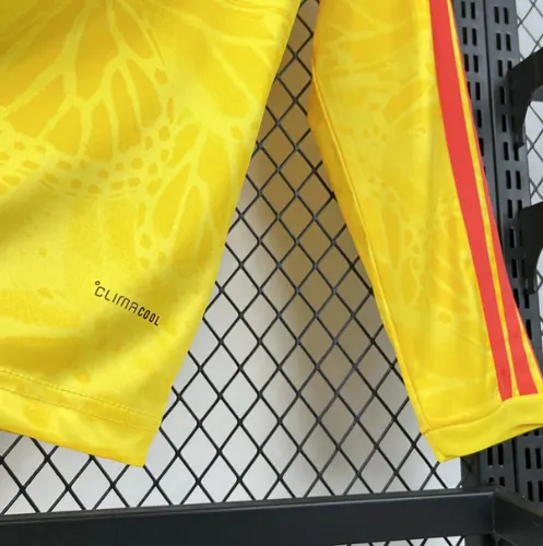 2026 Langarm Kolumbien Nationalmannschaft Heim-Fußballtrikot AAA Fan-Qualität — view 7