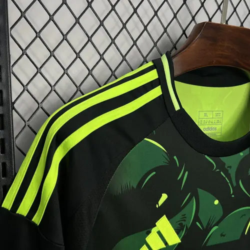 2024/2025 Real Madrid Green And Black Special Edition Jersey  — view 4
