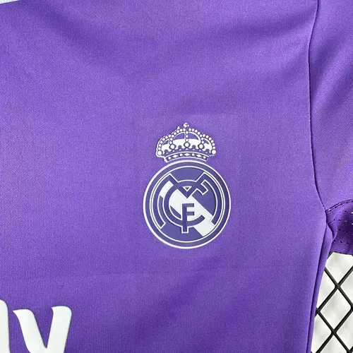 2016/2017 Retro Real Madrid Away Football Shirt  Kids Size — view 6