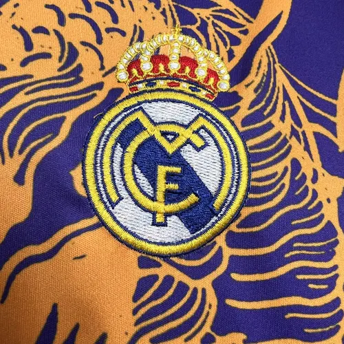 2024/2025 Real Madrid Lila Drachen Sonderedition Trikot  — view 7